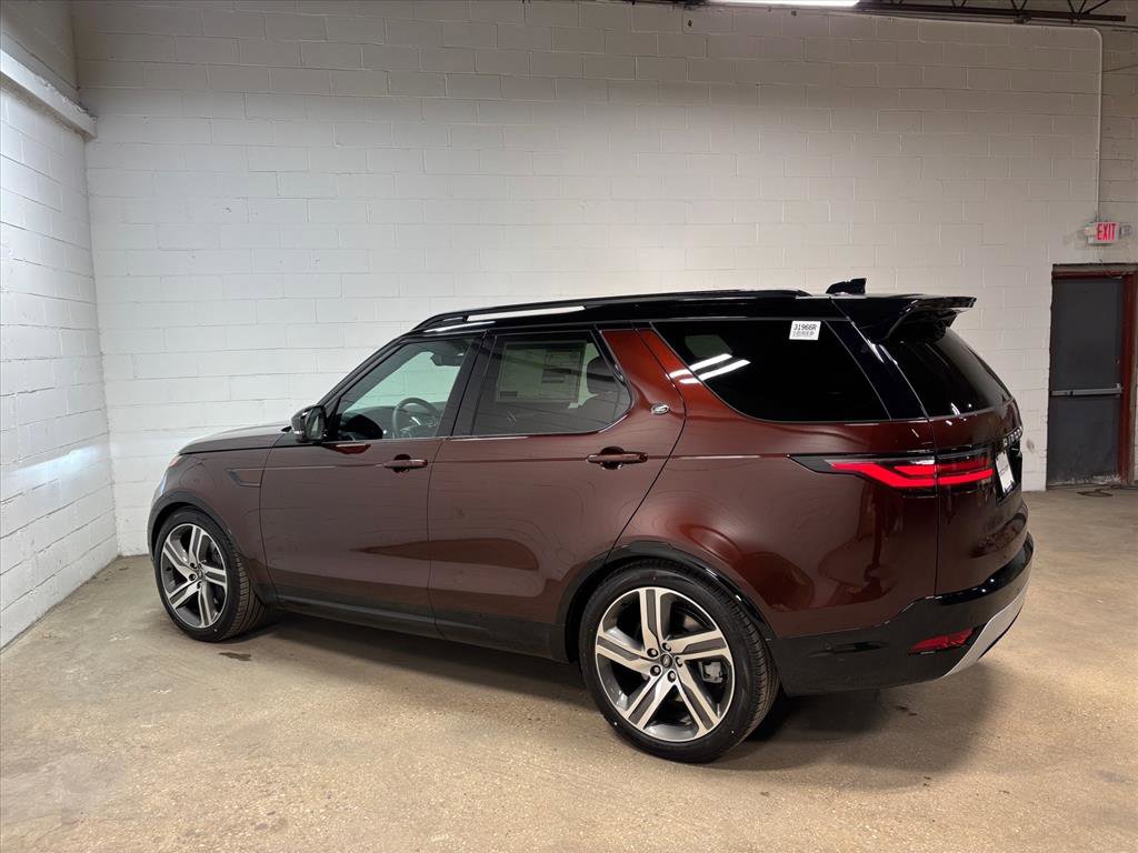 New 2026 Land Rover Discovery Limited Edition AWD/4WD image 10