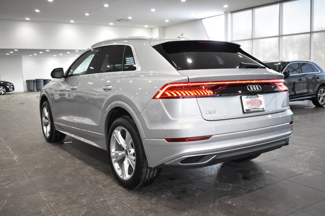 Used 2022 Audi Q8 Premium Plus image 9