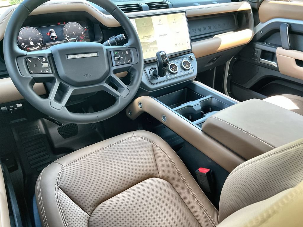 New 2026 Land Rover Defender 110 S AWD/4WD image 13