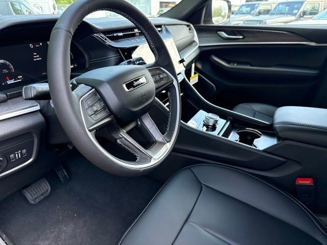 New 2026 Jeep Grand Cherokee L Limited w/ Limited Altitude Package AWD/4WD image 25