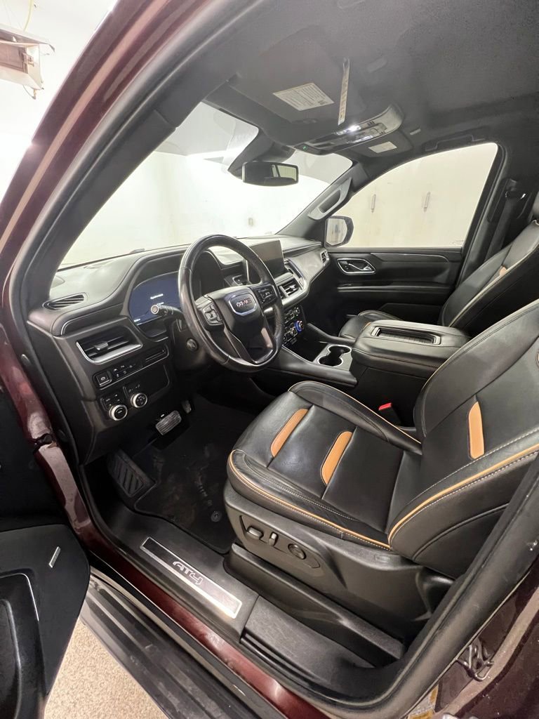 Used 2023 GMC Yukon AT4 image 5