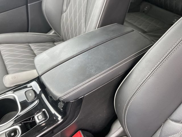 Used 2023 Buick Envision Avenir AWD/4WD image 21