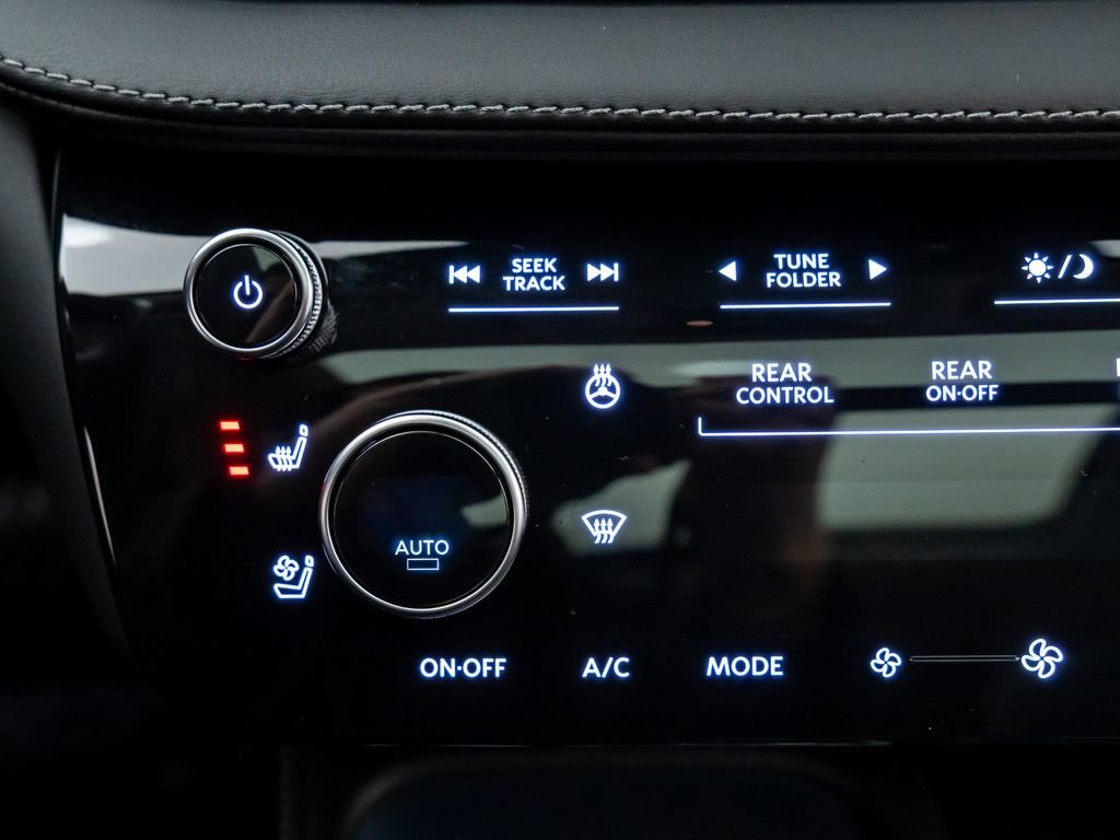 Certified 2025 INFINITI QX60 Luxe image 25