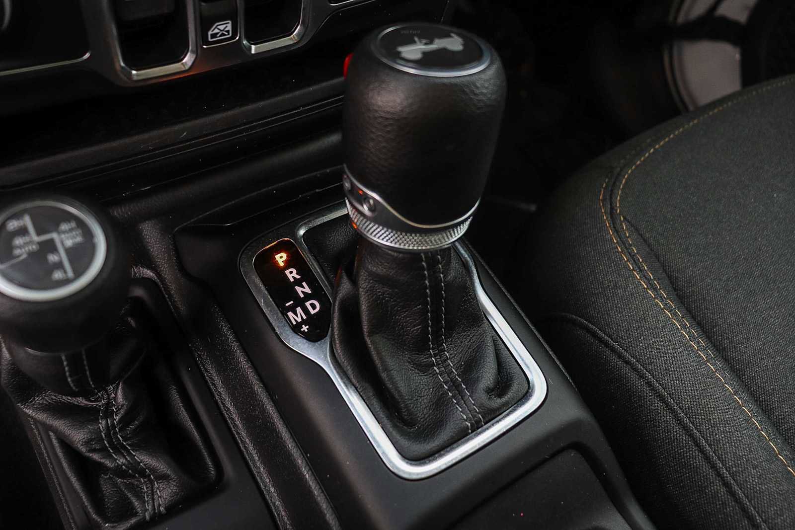 Used 2024 Jeep Wrangler Sport S image 20