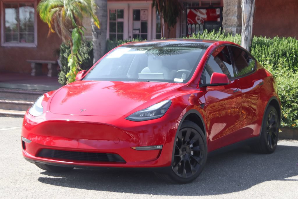 Used 2023 Tesla Model Y Long Range AWD/4WD image 4