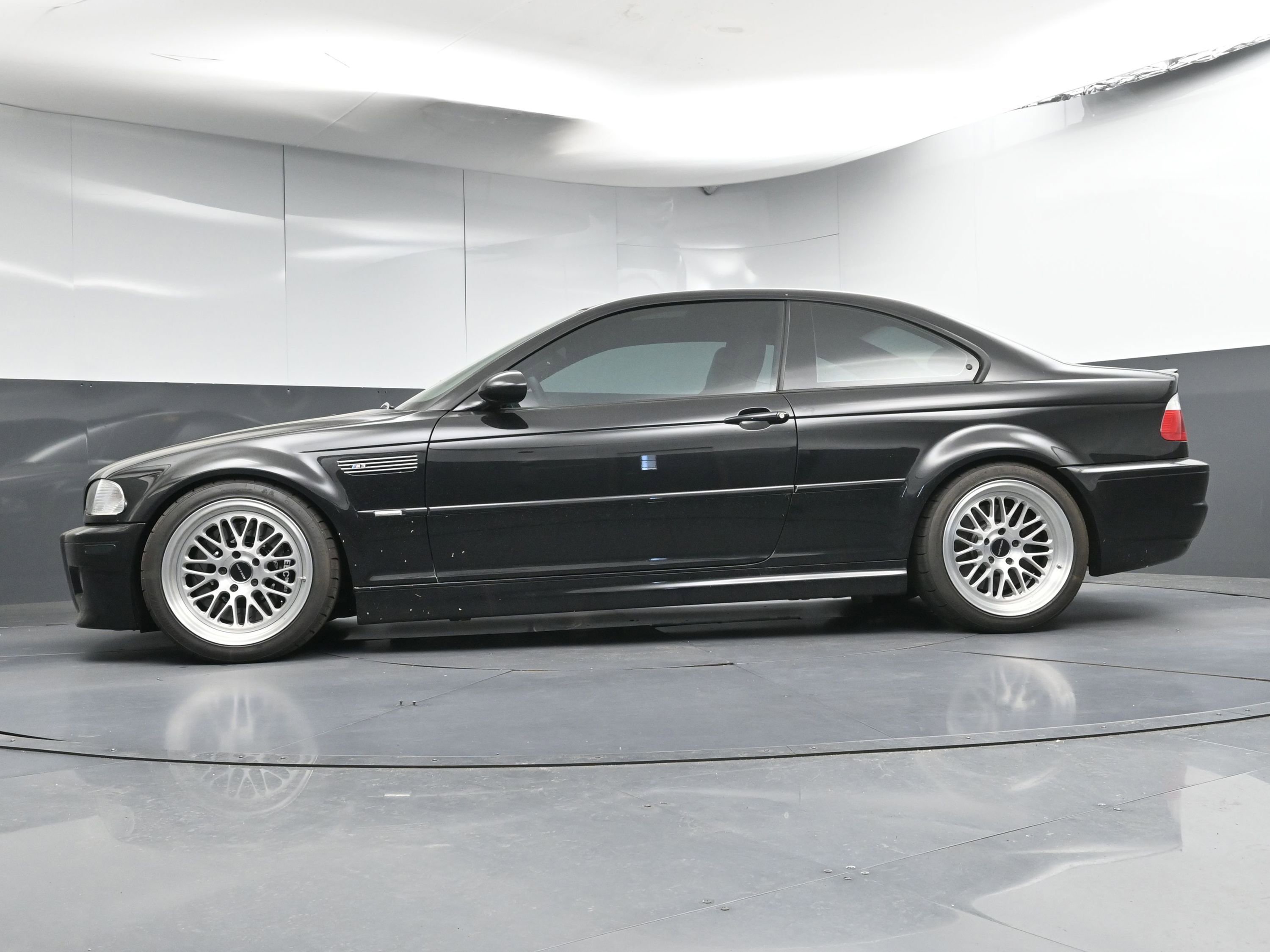 Used 2004 BMW M3 Coupe image 28