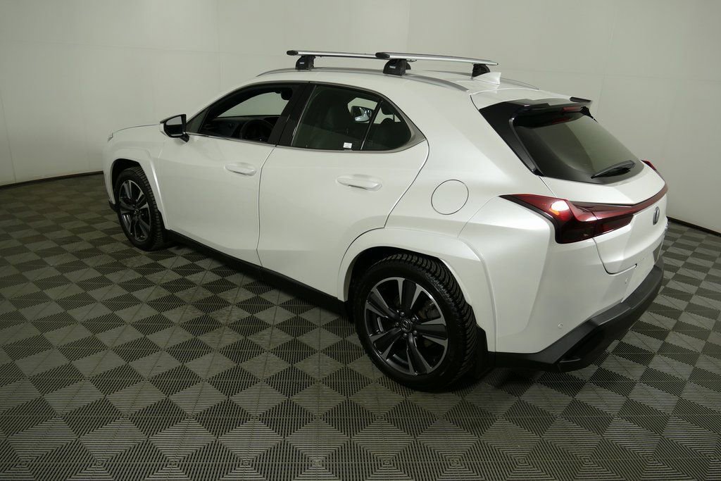 Used 2023 Lexus UX 250h AWD w/ Premium Package image 5