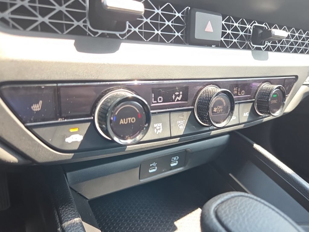 Used 2025 Honda Accord SE image 45