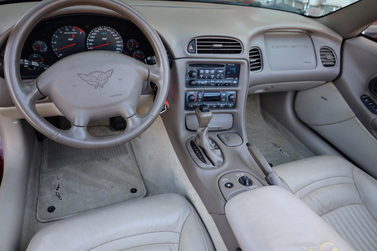 Used 2003 Chevrolet Corvette Convertible w/ Preferred Equipment Group1 RWD image 6