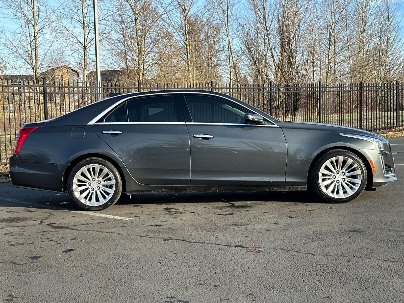 Used 2018 Cadillac CTS Luxury image 3