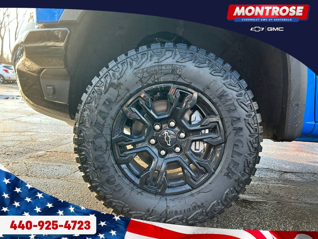 New 2026 Chevrolet Silverado 1500 ZR2 w/ Dark Appearance Package image 32