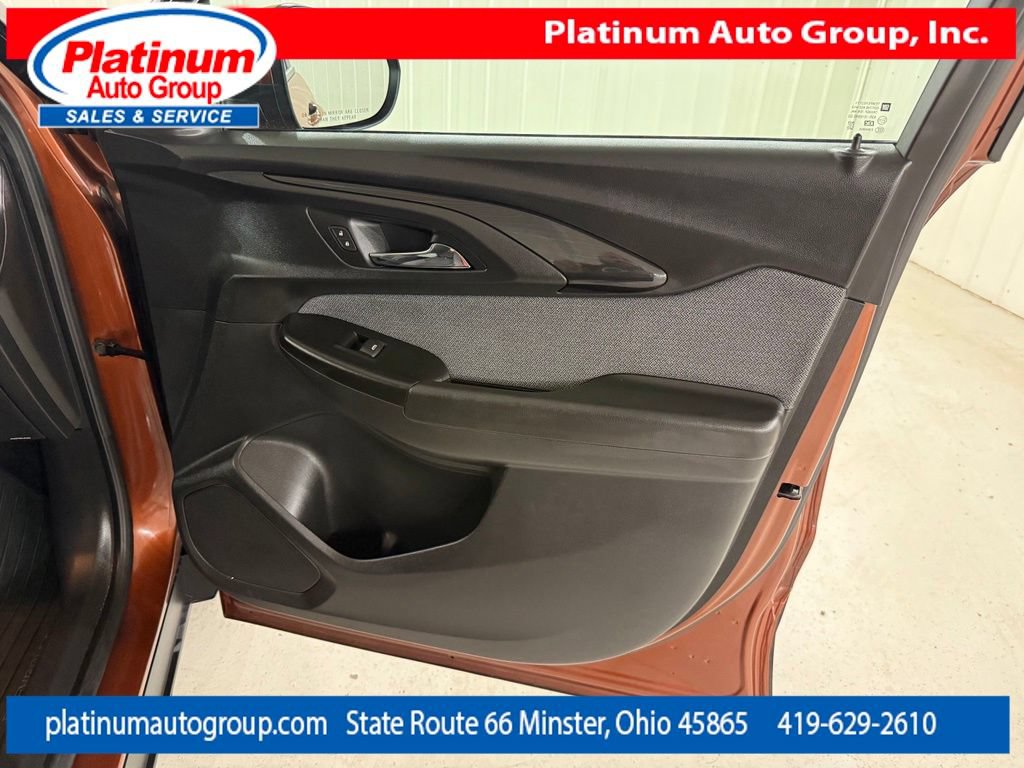 Used 2021 Chevrolet TrailBlazer LT FWD image 42