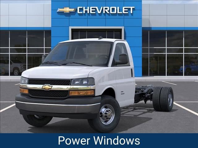 New 2025 Chevrolet Express 4500 4500 Series w/ Power Convenience Package image 6