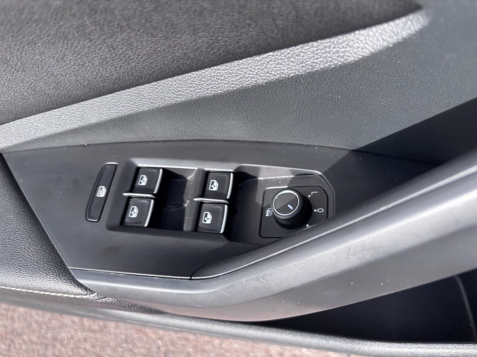 Used 2025 Volkswagen Jetta Sport FWD image 16