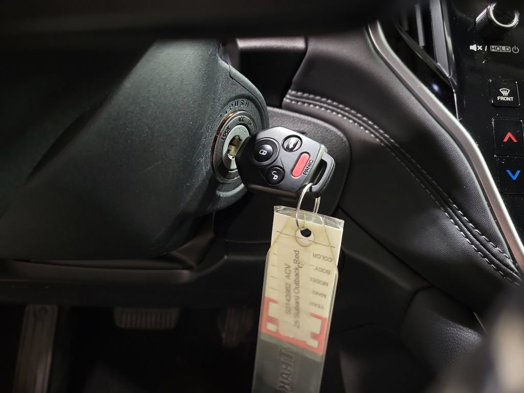 Used 2025 Subaru Outback Premium AWD/4WD image 15