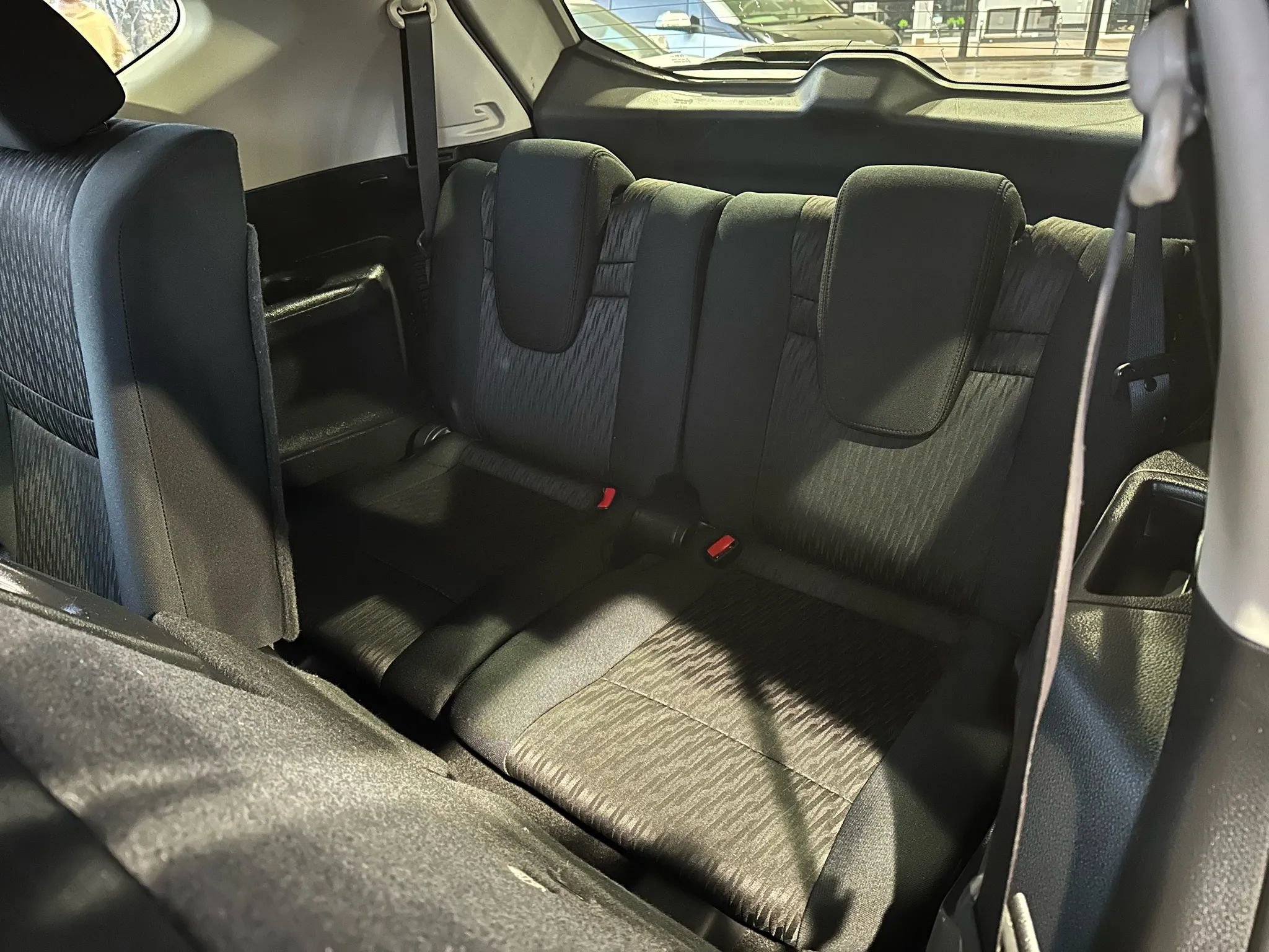 Used 2017 Nissan Rogue SV w/ SV Premium Package image 24