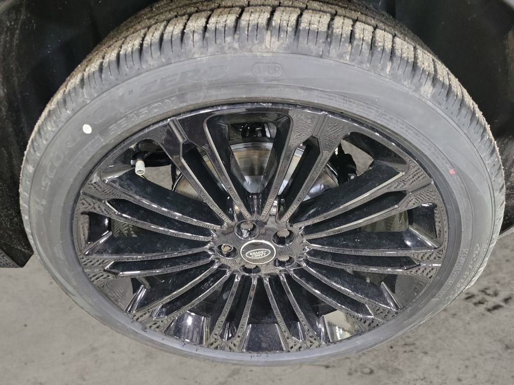 New 2026 Land Rover Range Rover Velar Dynamic SE image 10