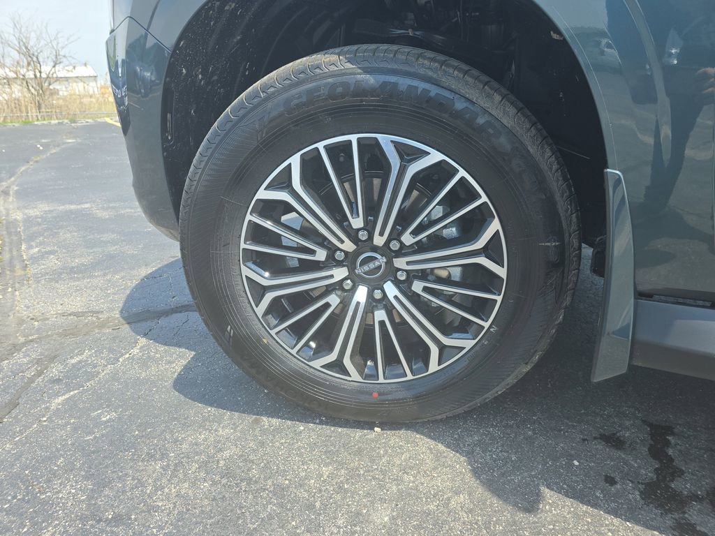 New 2025 Nissan Armada SL w/ Captain's Chari Seat Package image 38