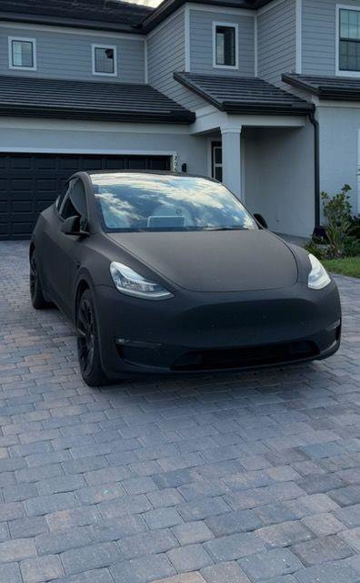 Used 2021 Tesla Model Y Long Range AWD/4WD image 3
