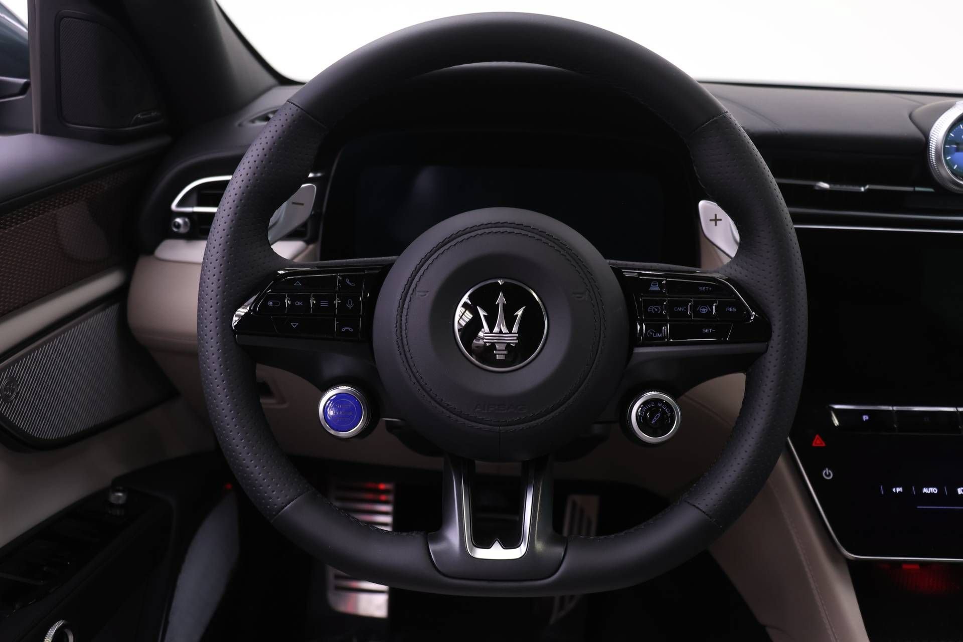 New 2026 Maserati Grecale Modena AWD/4WD image 13