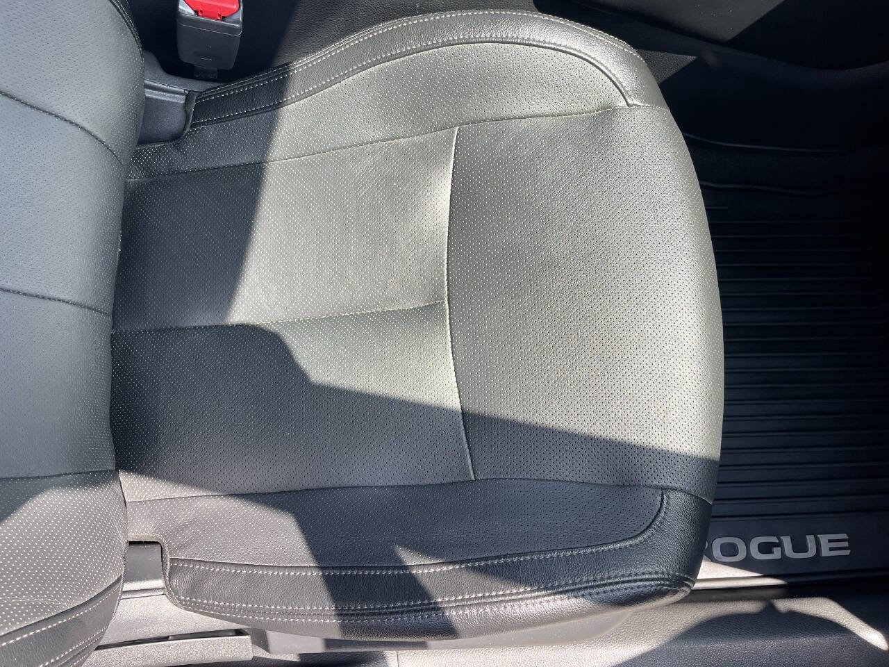 Used 2017 Nissan Rogue SL w/ SL Premium Package image 28