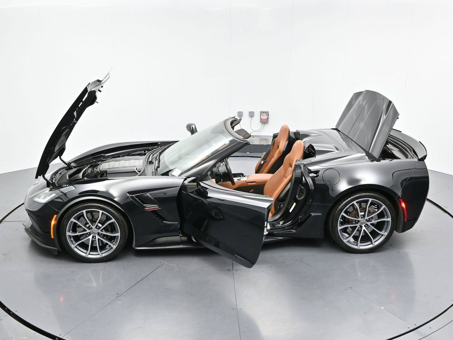 Used 2019 Chevrolet Corvette Grand Sport RWD image 40