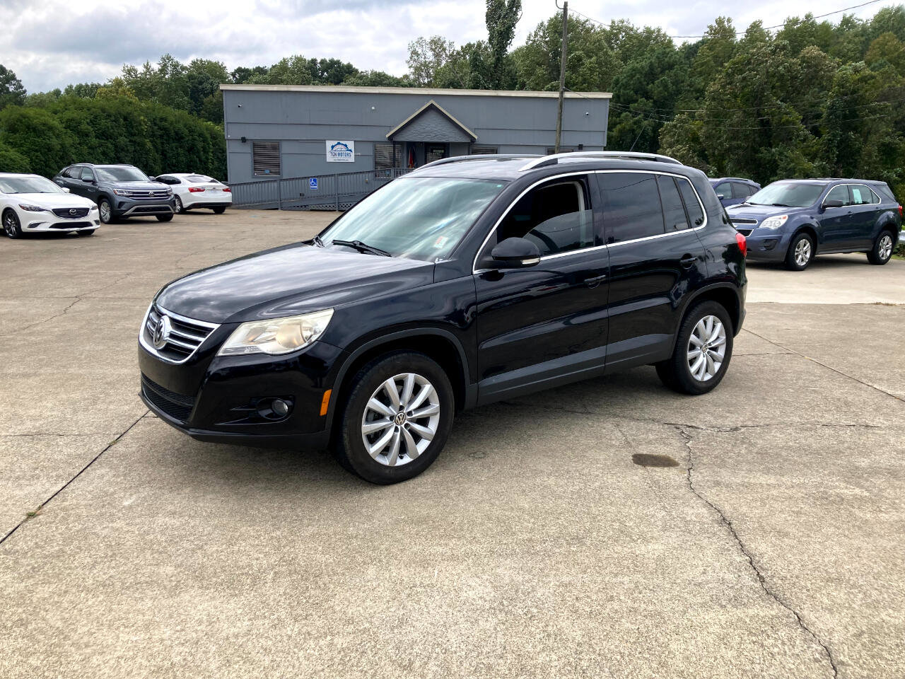 Used 2011 Volkswagen Tiguan SEL