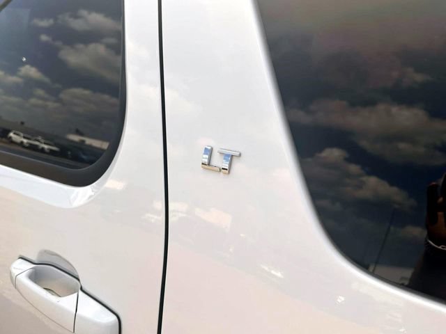 Used 2013 Chevrolet Tahoe LT w/ Luxury Package AWD/4WD image 10