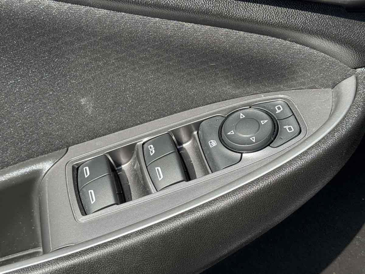 Used 2024 Chevrolet Malibu LT FWD image 31