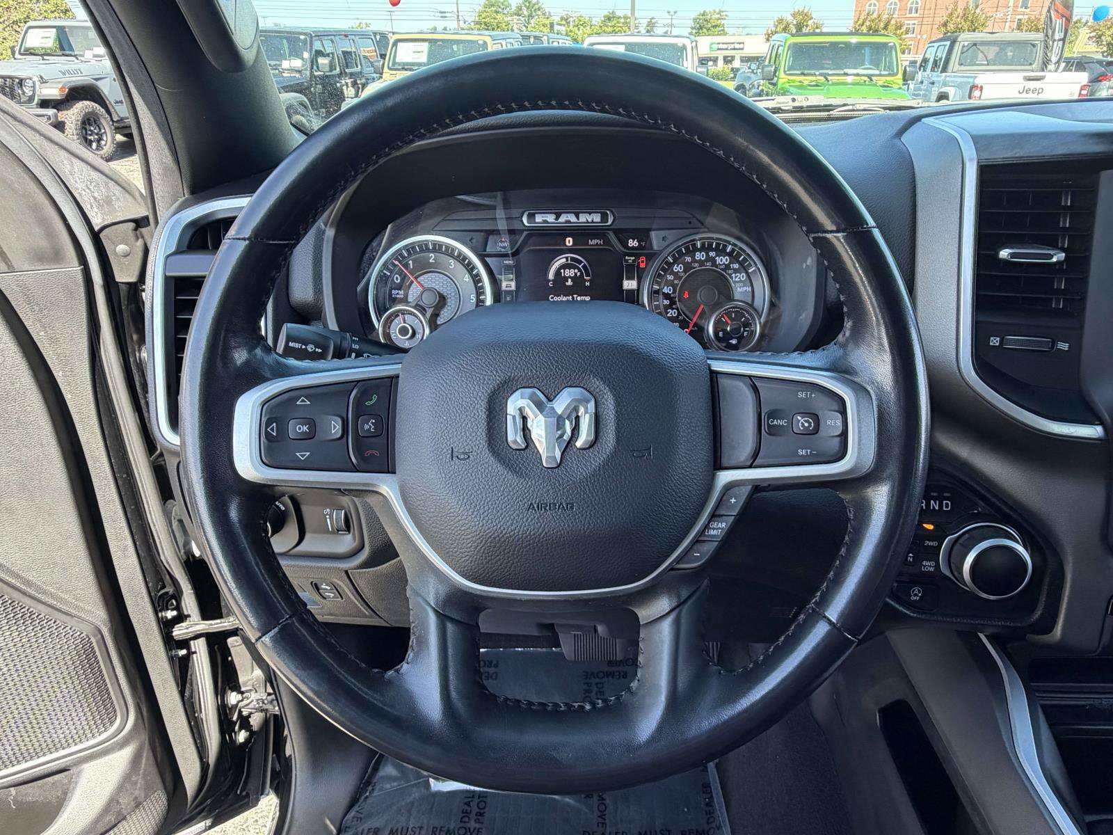 Used 2022 RAM 1500 Big Horn AWD/4WD image 15