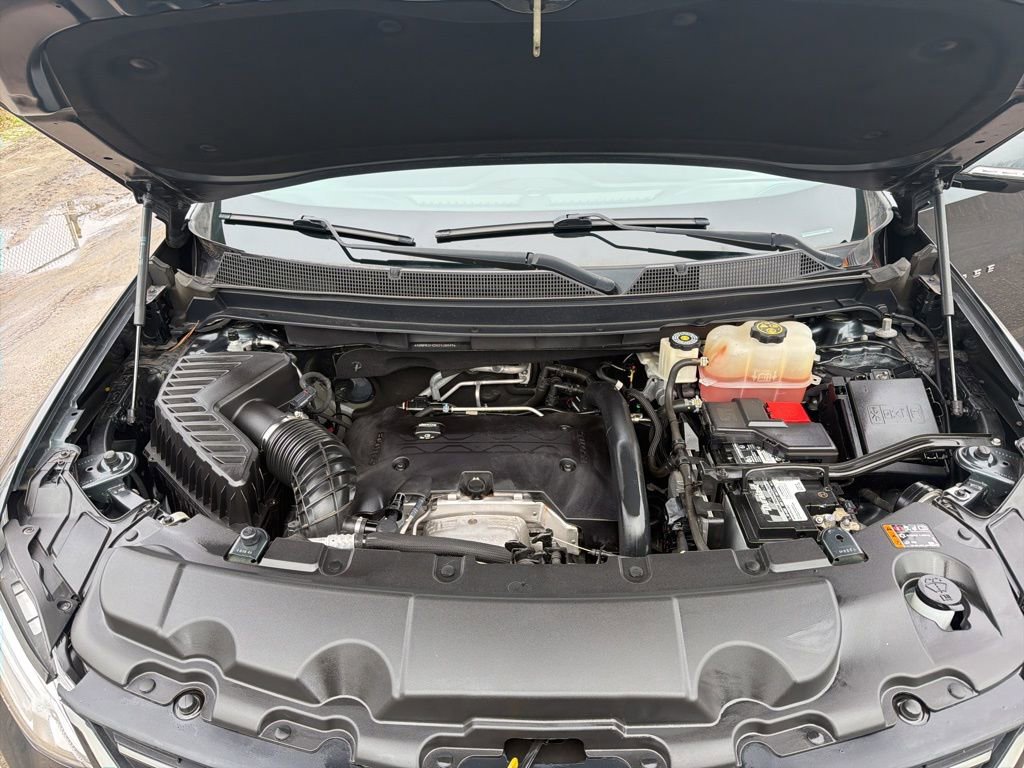 Used 2019 Chevrolet Traverse RS image 11