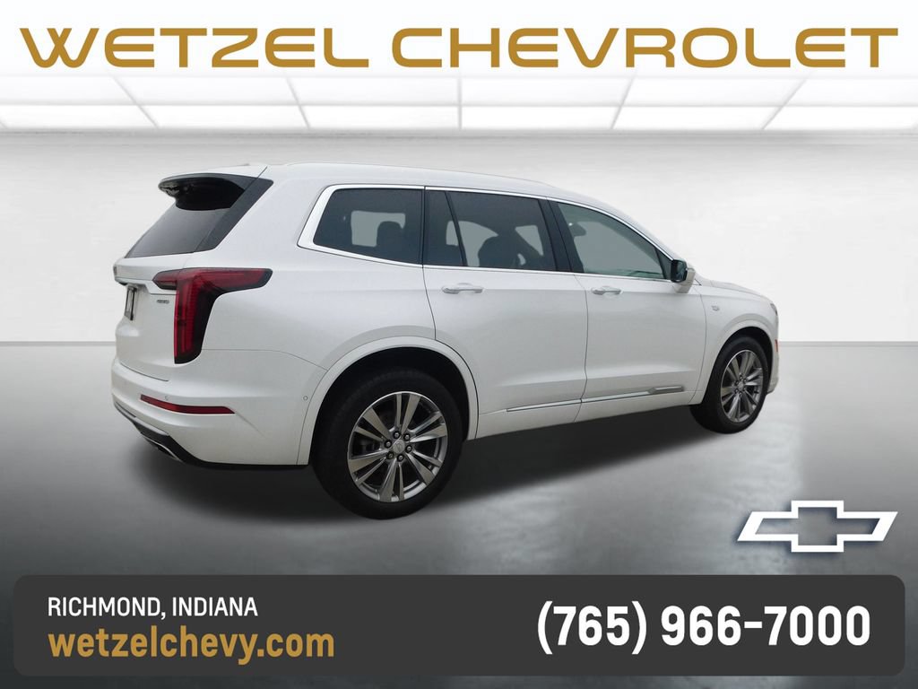 Used 2023 Cadillac XT6 Premium Luxury w/ Technology Package AWD/4WD image 3