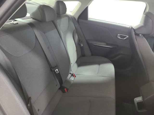 Used 2025 Kia K4 FWD image 12