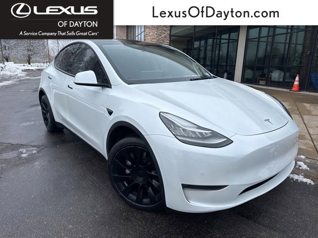 Used 2022 Tesla Model Y Long Range image 1