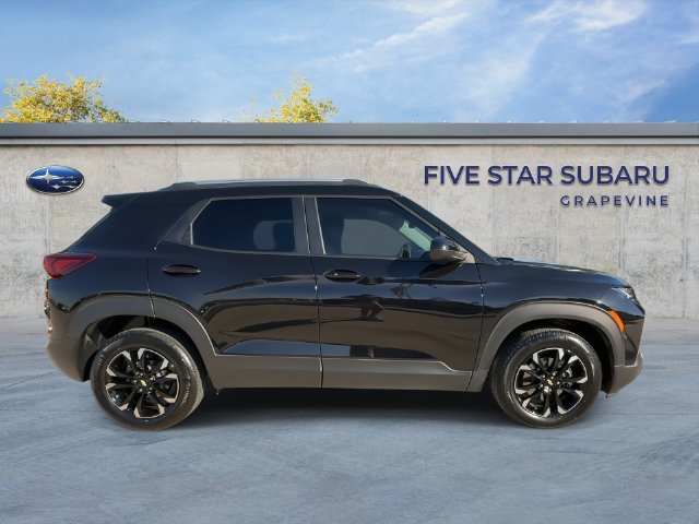 Used 2023 Chevrolet TrailBlazer LT FWD image 9