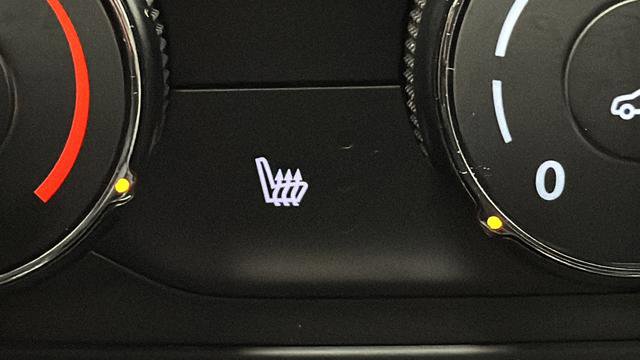 Used 2025 Chevrolet Trax LS w/ LS Convenience Package image 29