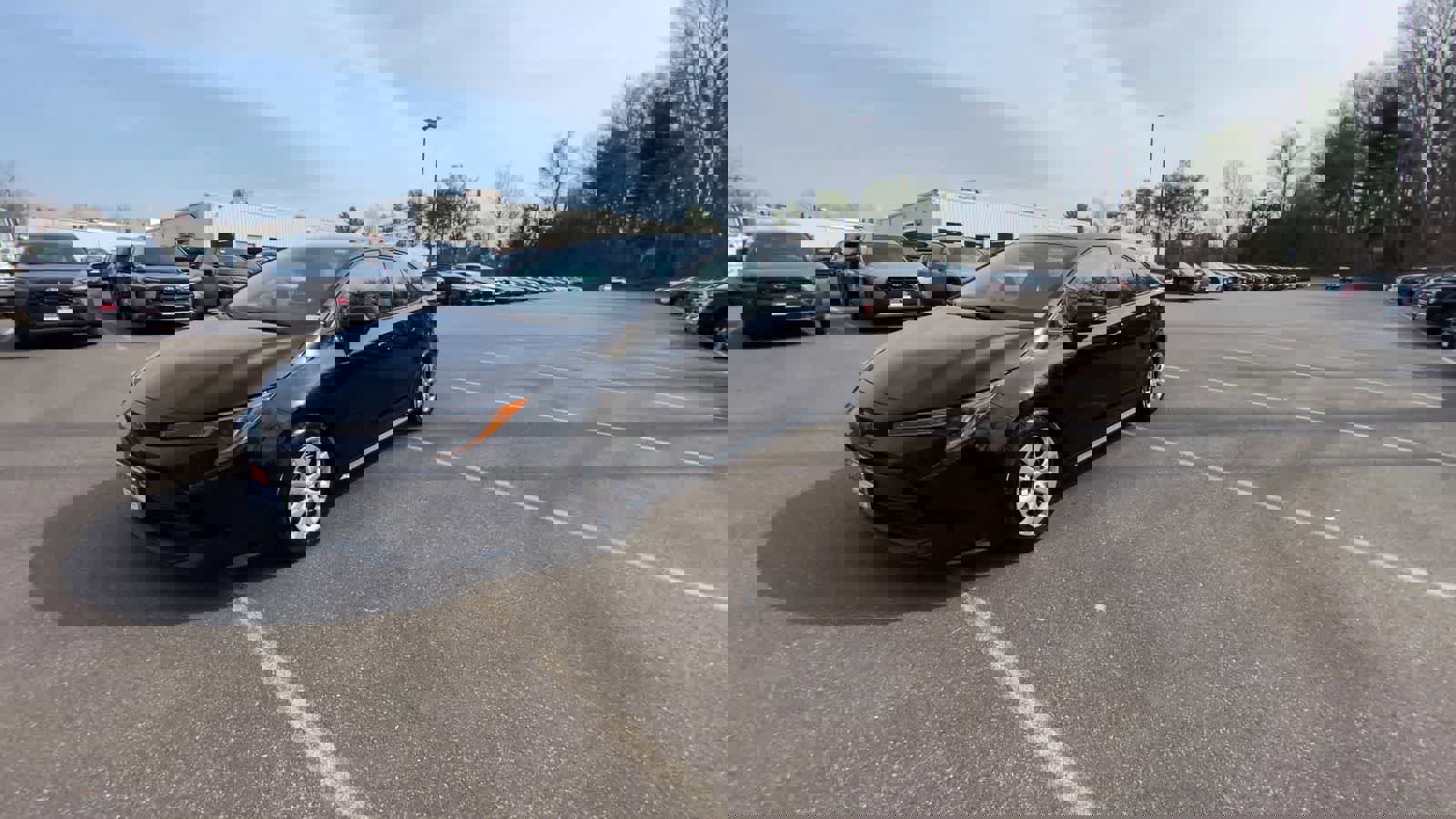 Used 2025 Toyota Corolla LE image 4