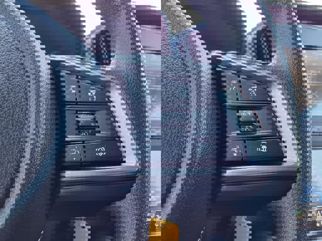 Used 2025 Subaru Impreza 2.0i image 29