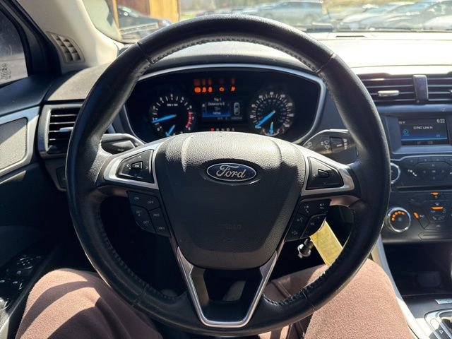 Used 2015 Ford Fusion SE w/ Equipment Group 201A image 21