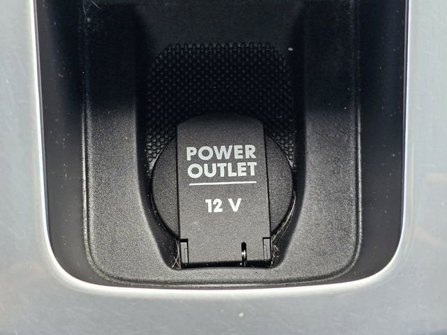 Used 2021 Porsche Macan image 31