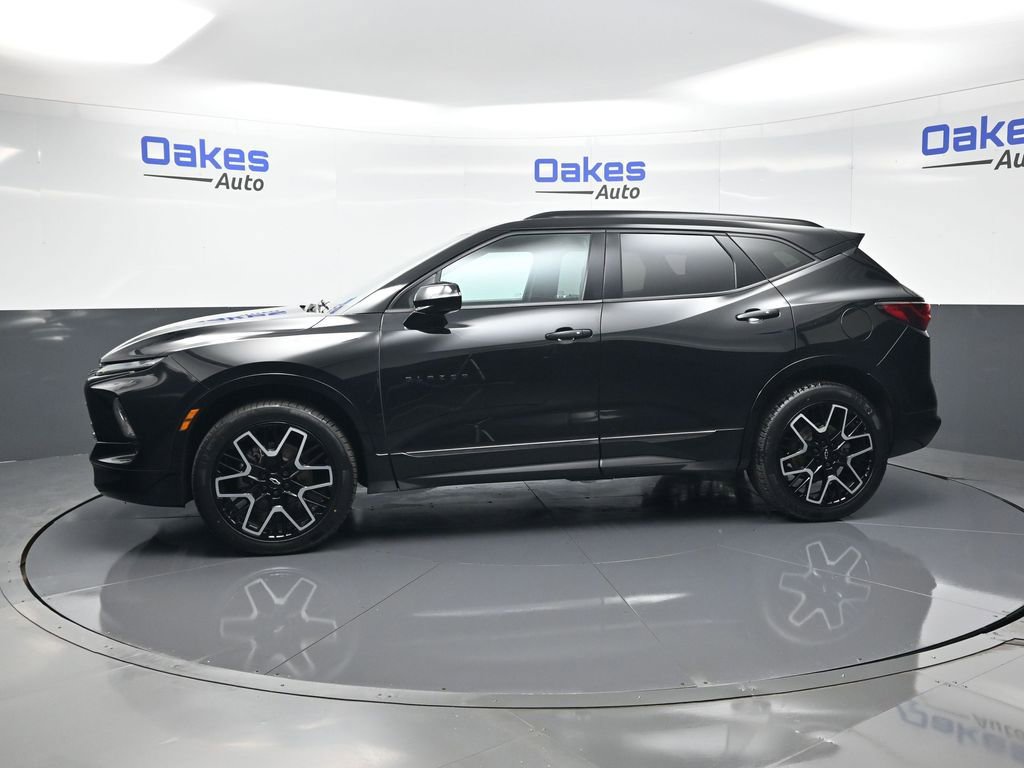 Used 2023 Chevrolet Blazer RS w/ Enhanced Convenience Package image 5