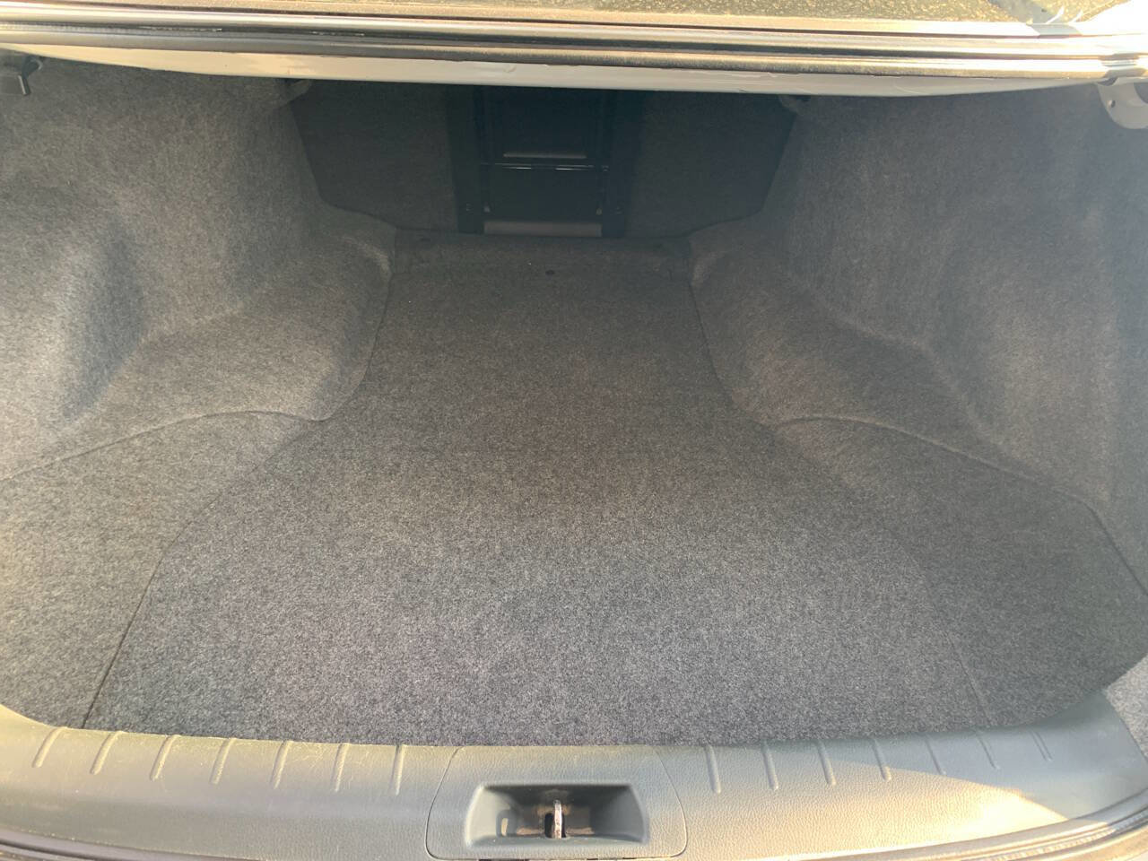 Used 2010 Honda Accord LX-P image 12