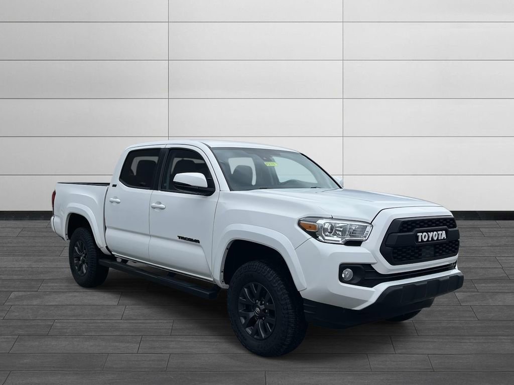 Used 2023 Toyota Tacoma SR5 w/ Technology Package image 7