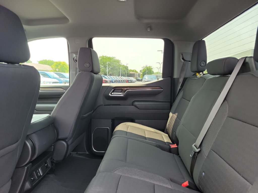 Used 2023 Chevrolet Silverado 1500 LT AWD/4WD image 14
