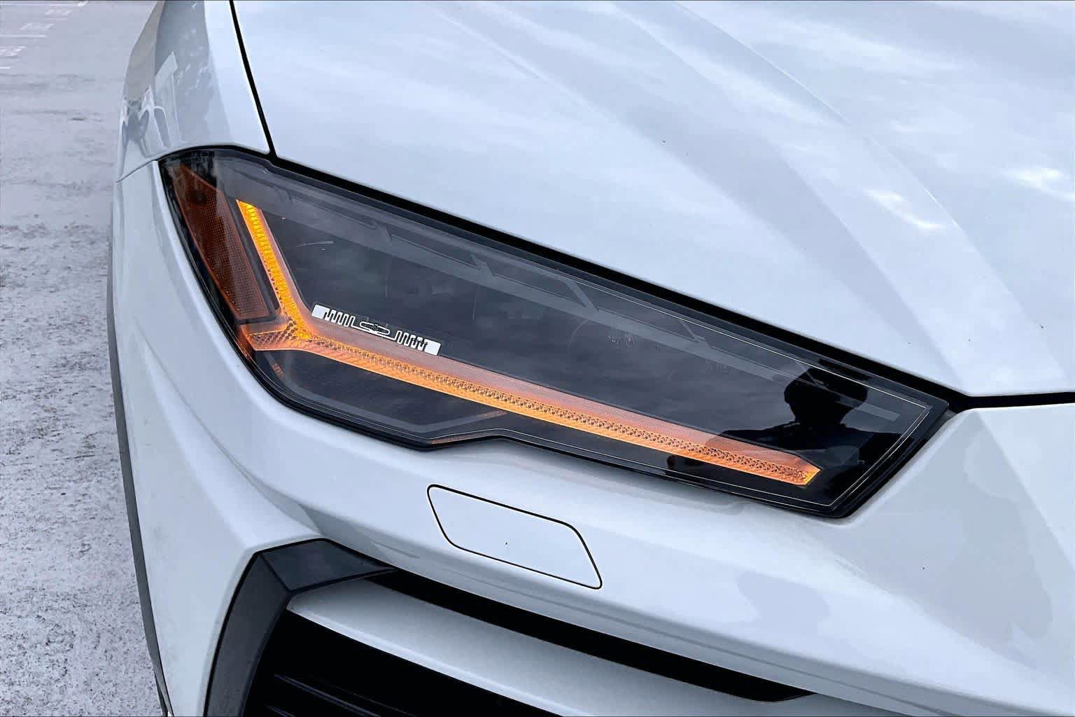Used 2022 Lamborghini Urus image 27