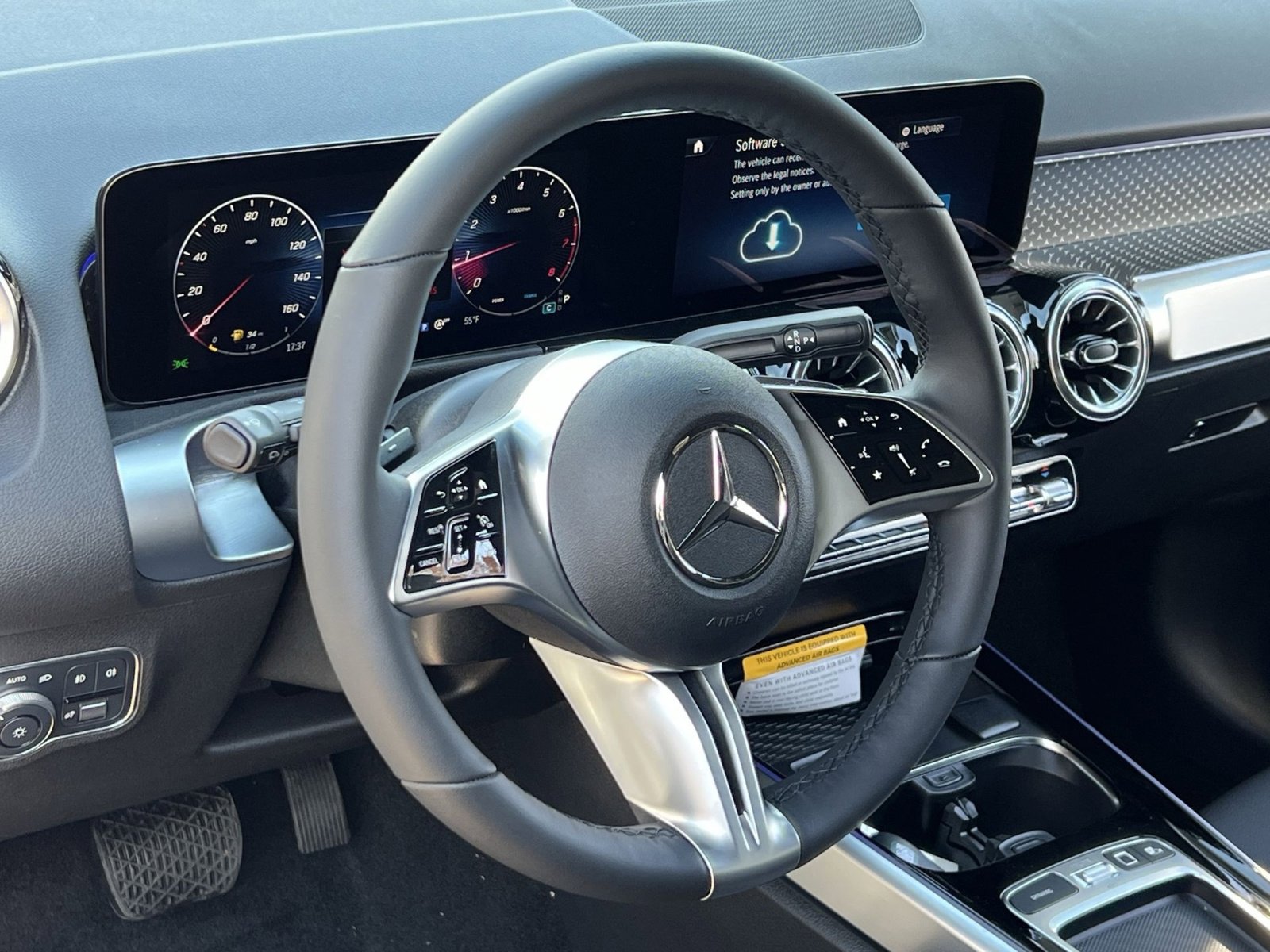 Certified 2026 Mercedes-Benz GLB 250 4MATIC image 14