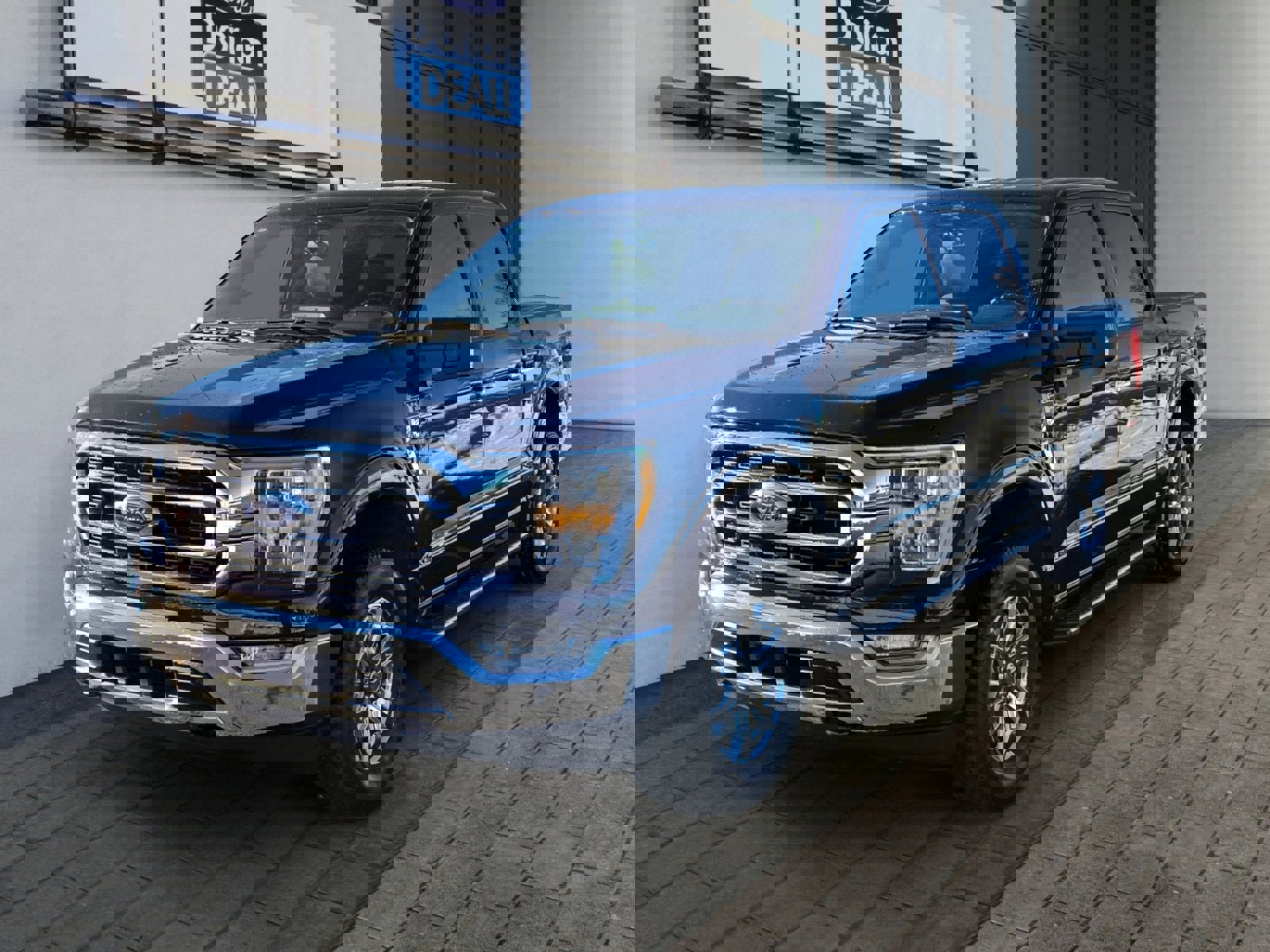 Used 2023 Ford F150 XLT w/ Equipment Group 302A High image 7