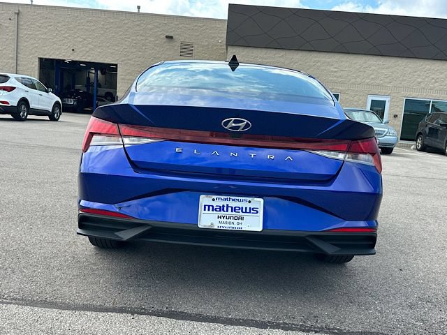 Used 2023 Hyundai Elantra SEL w/ Convenience Package FWD image 7