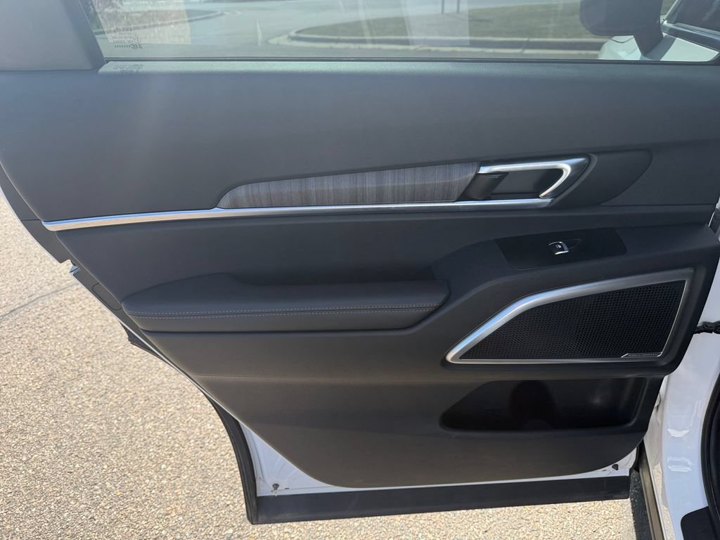 Used 2024 Kia Telluride EX AWD/4WD image 28