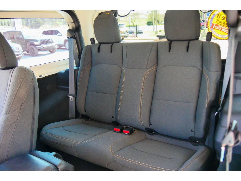 Used 2024 Jeep Wrangler Sport AWD/4WD image 15